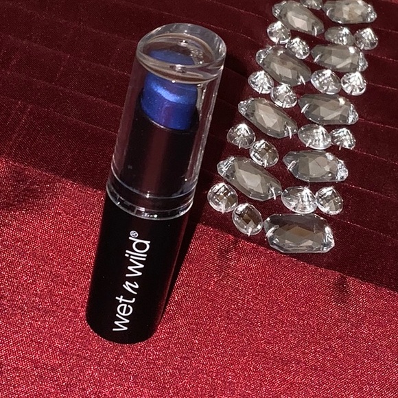 4/$20 Wet & Wild Lipstick - Picture 2 of 4